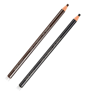 Crayon à mine pelable brun ou noir utilisé pour la cartographie des sourcils et des lèvres en maquillage permanent, idéal pour tracer des lignes précises avant le microblading ou le lip blush.